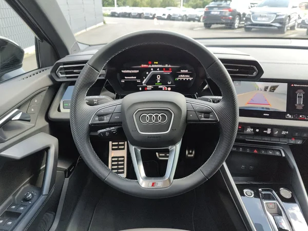 AUDI A3 Allstreet Dsl (2026) — foto 12 van 14