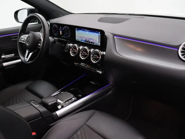 Mercedes-Benz EQA (2024) — foto 23 van 34