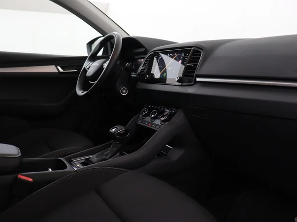 SKODA Karoq (2025) — foto 12 van 18