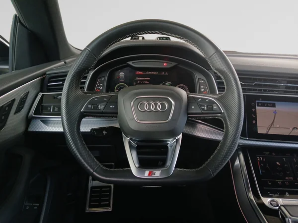 AUDI Q8 SUV e-hybrid (PHEV) (2024) — foto 17 van 19
