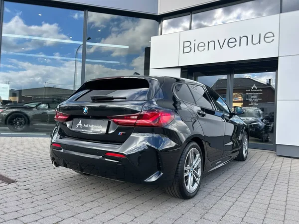 Bmw 118 (2024) — foto 17 van 22