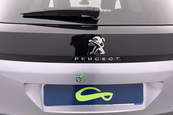 Peugeot 3008 (2018) — foto 21 van 33