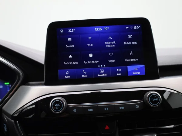 Ford Kuga (2022) — foto 21 van 40