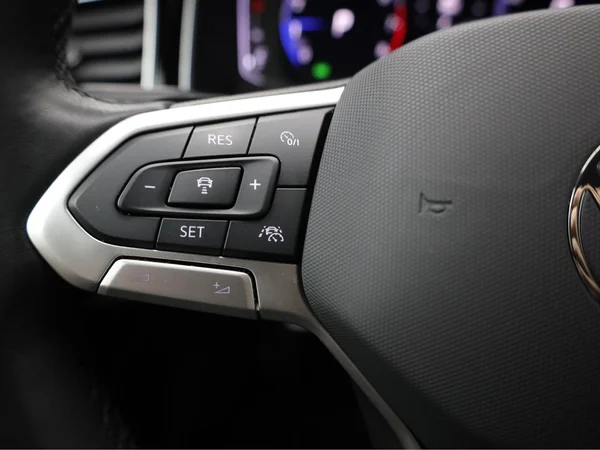 VOLKSWAGEN Taigo (2022) — foto 6 van 20