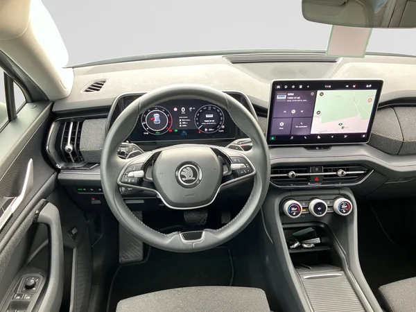 SKODA Kodiaq (2024) — foto 12 van 23