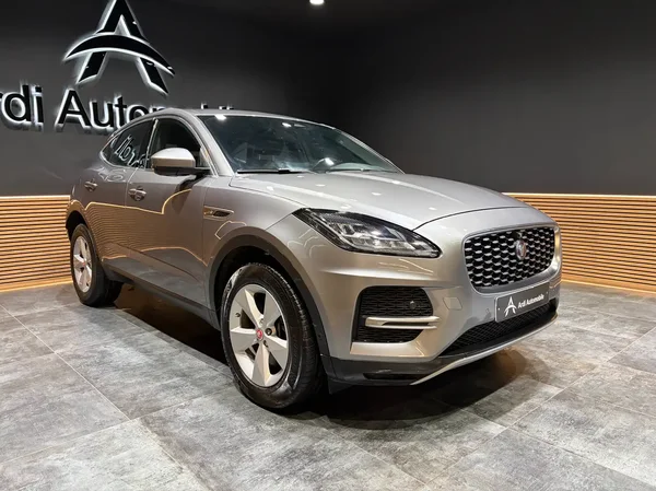 Jaguar E-Pace (2021) — foto 20 van 26