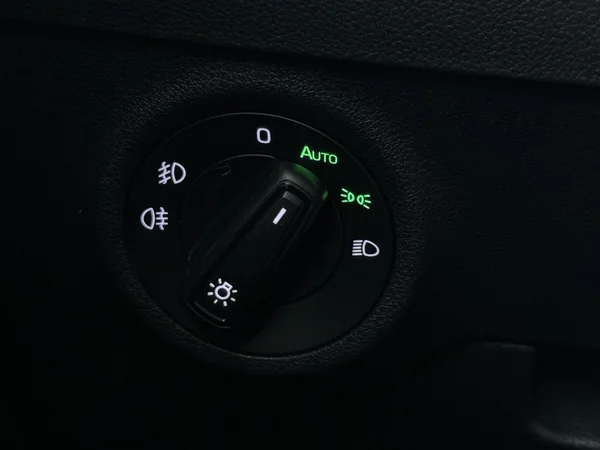 SKODA Karoq (2022) — foto 19 van 28