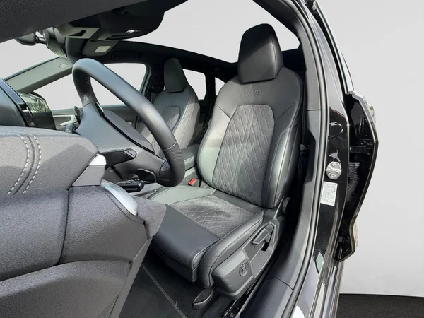AUDI A5 Avant (2025) — foto 2 van 24
