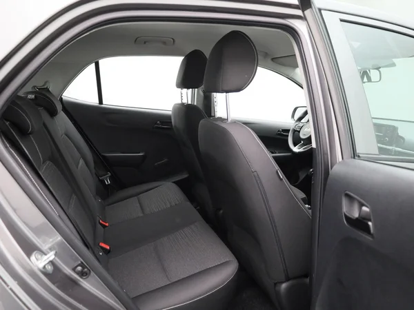 Kia Picanto (2021) — foto 22 van 35