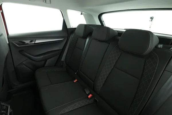 Skoda Karoq (2020) — foto 5 van 16