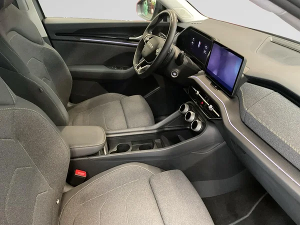 SKODA Kodiaq (2025) — foto 8 van 23
