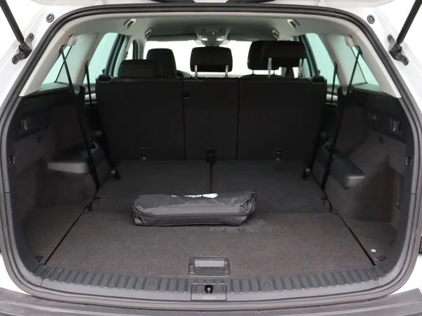 SKODA Kodiaq (2024) — foto 8 van 27