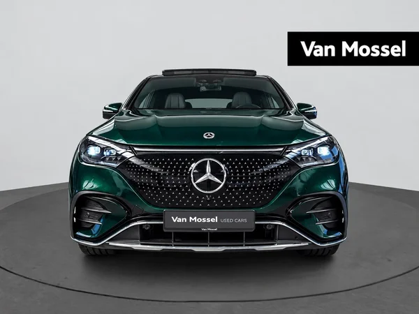 Mercedes-Benz EQE (2025) — foto 9 van 16