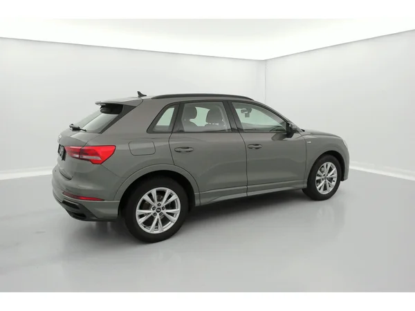 AUDI Q3 (2022) — foto 31 van 36