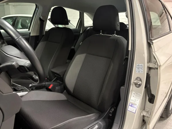 VOLKSWAGEN Taigo (2023) — foto 6 van 15