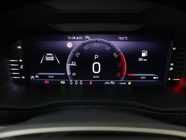 SKODA Karoq (2025) — foto 5 van 18