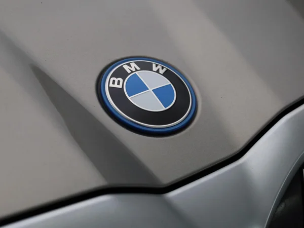 BMW i5 (2024) — foto 36 van 55