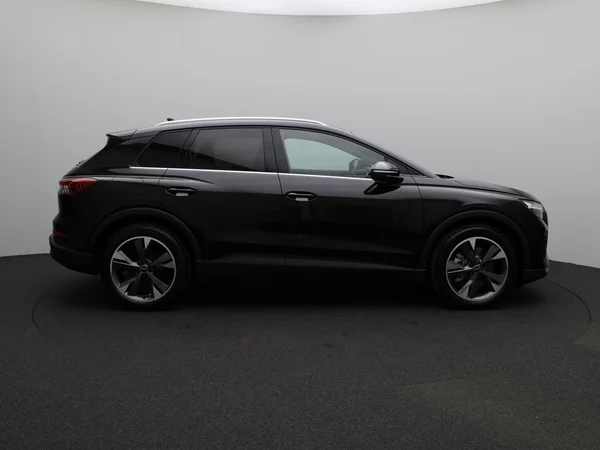 AUDI Q4 e-tron (2025) — foto 9 van 20