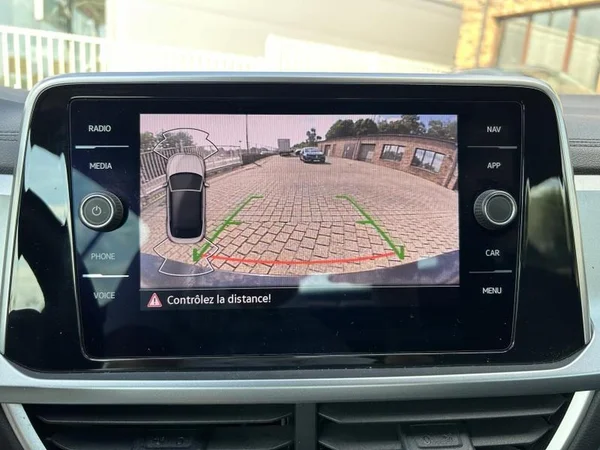 VOLKSWAGEN T-Roc Cabriolet (2023) — foto 17 van 38