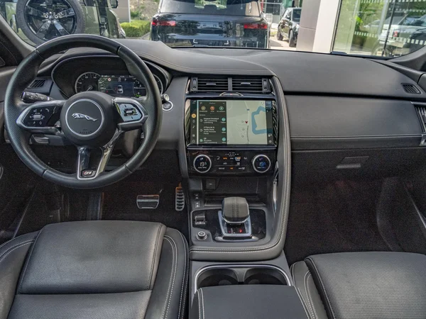 Jaguar E-PACE (2023) — foto 30 van 30