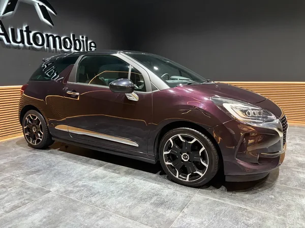 Ds Automobiles (2017) — foto 10 van 22
