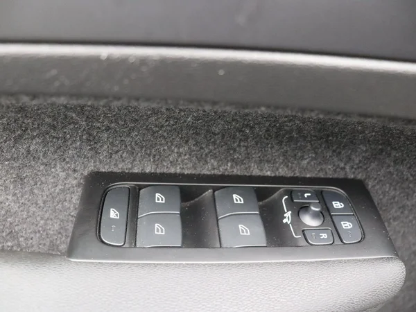 Volvo XC40 (2022) — foto 26 van 26