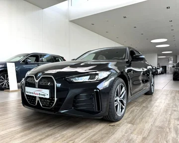 BMW i4 3389f1f3-2127-4ef6-ac28-40617cac8821