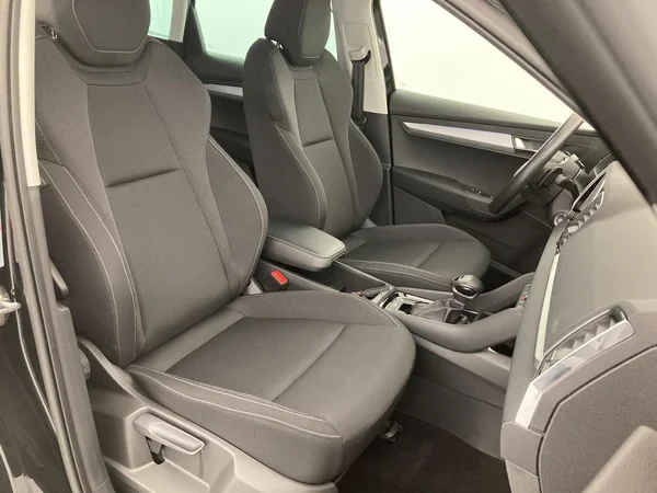 SKODA Karoq (2022) — foto 22 van 36