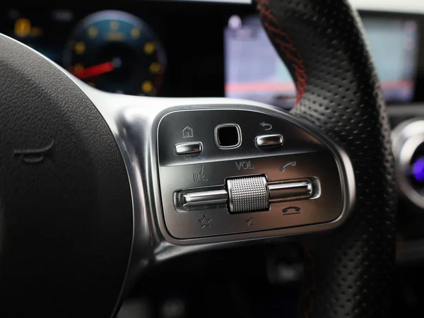 Mercedes-Benz A-Klasse (2021) — foto 14 van 41