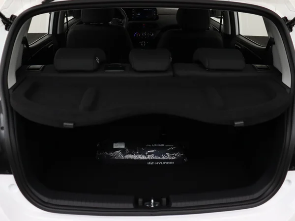 HYUNDAI i10 (2025) — foto 8 van 25