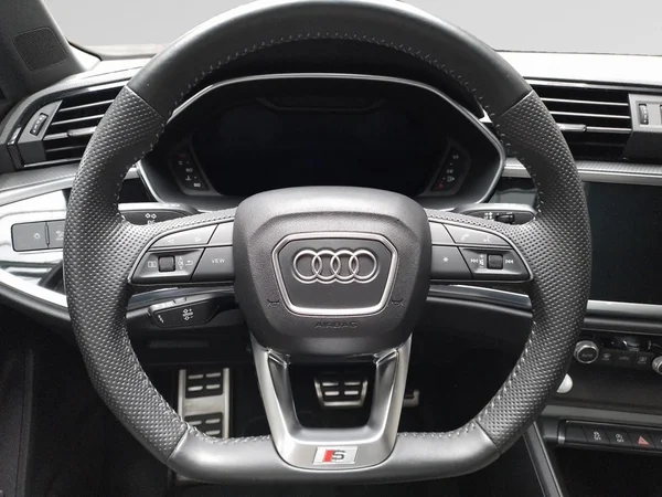 AUDI Q3 (2019) — foto 5 van 22