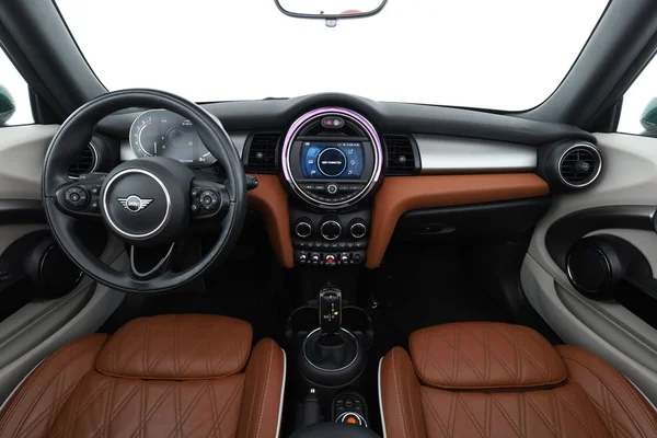 MINI Cabrio (2021) — foto 3 van 16