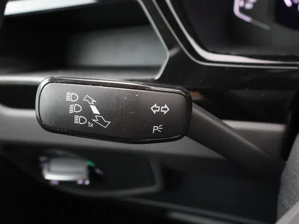 Volkswagen Touran (2023) — foto 19 van 31