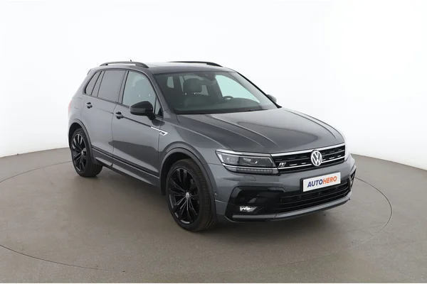 Volkswagen Tiguan (2020) — foto 14 van 16