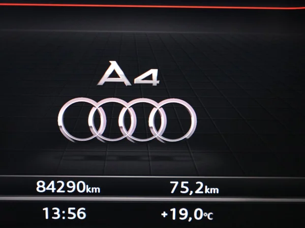 AUDI A4 Avant (2019) — foto 15 van 22