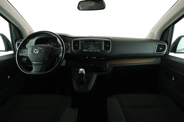 Toyota ProAce (2019) — foto 3 van 16