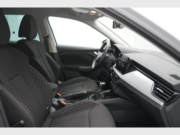 SKODA Kamiq (2024) — foto 14 van 26