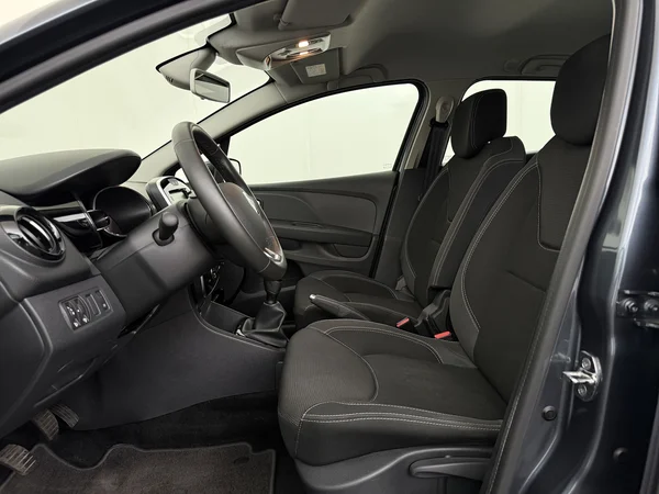 RENAULT Clio (2019) — foto 2 van 26