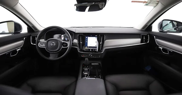 Volvo V90 PHEV (2021) — foto 8 van 45