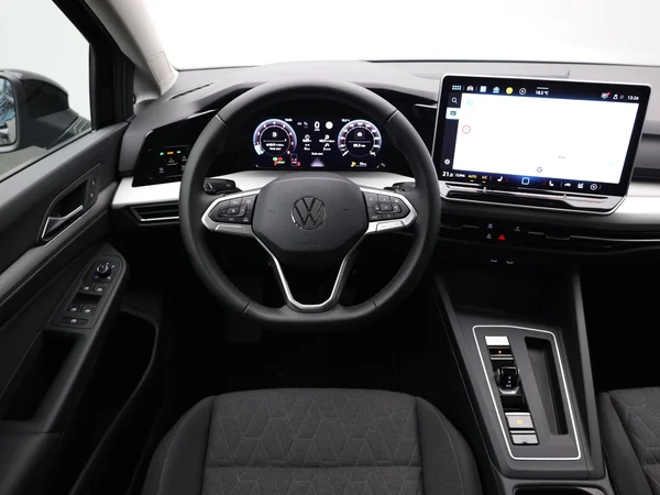 VOLKSWAGEN Golf VIII (2025) — foto 8 van 20