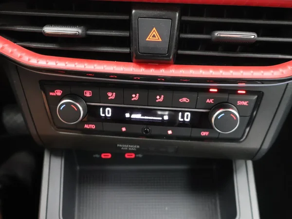 SEAT Ibiza (2024) — foto 13 van 25