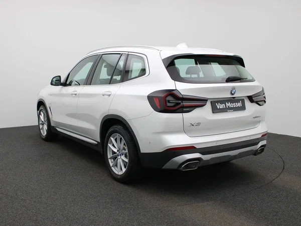 BMW X3 (2023) — foto 12 van 42