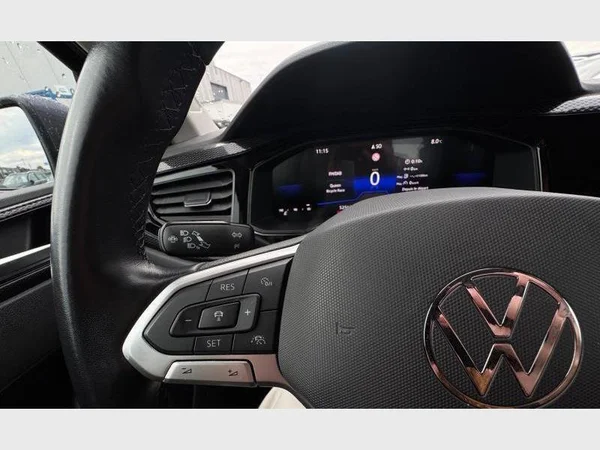 VOLKSWAGEN Polo (2023) — foto 10 van 24