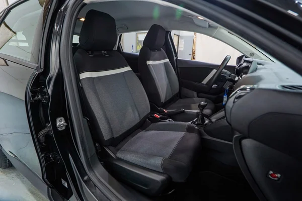 Citroen C4 (2022) — foto 6 van 39