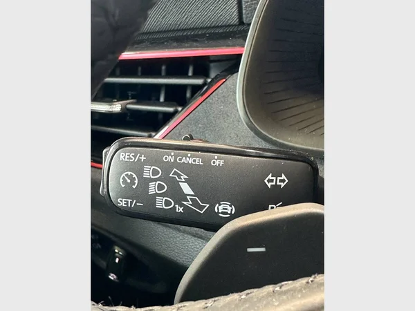 SKODA Scala (2024) — foto 9 van 19