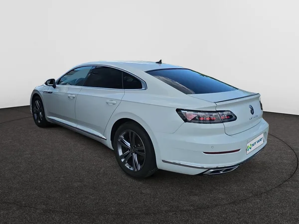 VOLKSWAGEN Arteon eHybrid (PHEV) (2022) — foto 18 van 24