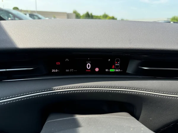 VOLKSWAGEN ID.7 (2026) — foto 10 van 21