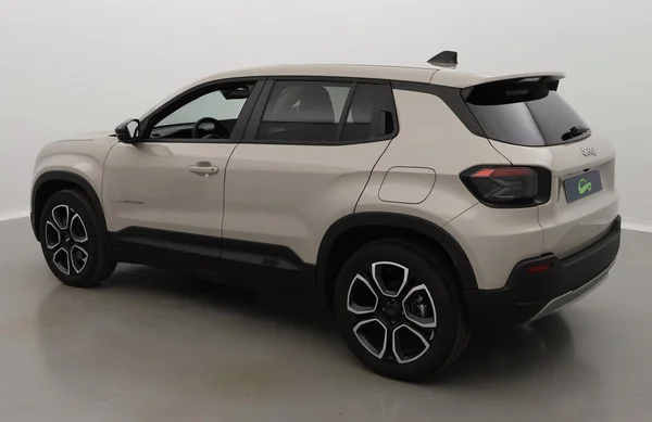Jeep E-Avenger (2025) — foto 18 van 24