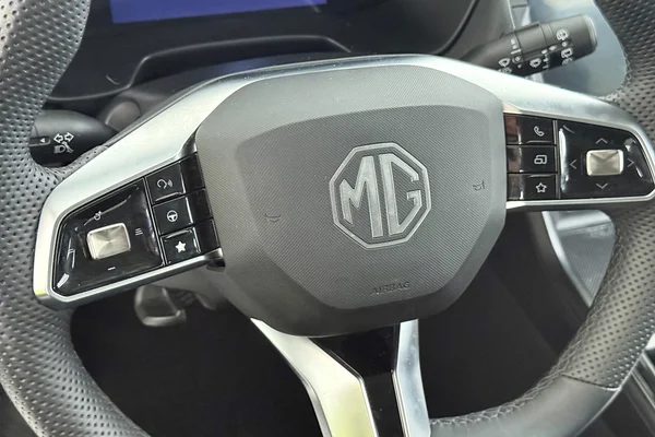 MG Zs (2025) — foto 15 van 24