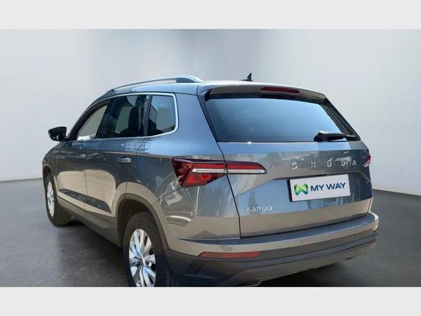 Skoda Karoq (2022) — foto 24 van 27